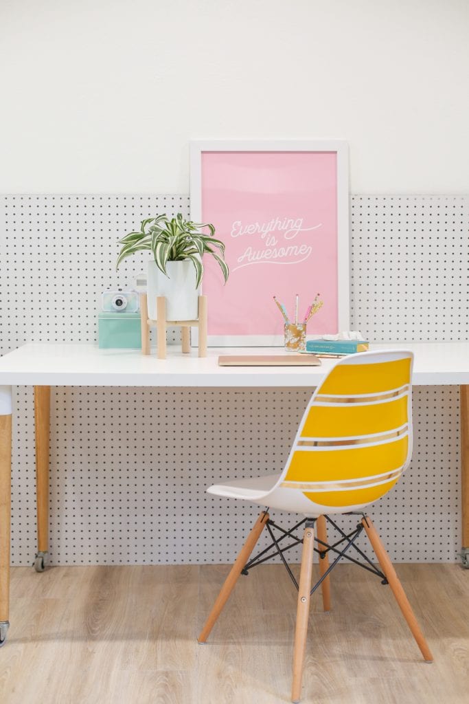 DIY Midcentury Modern Plant Stand