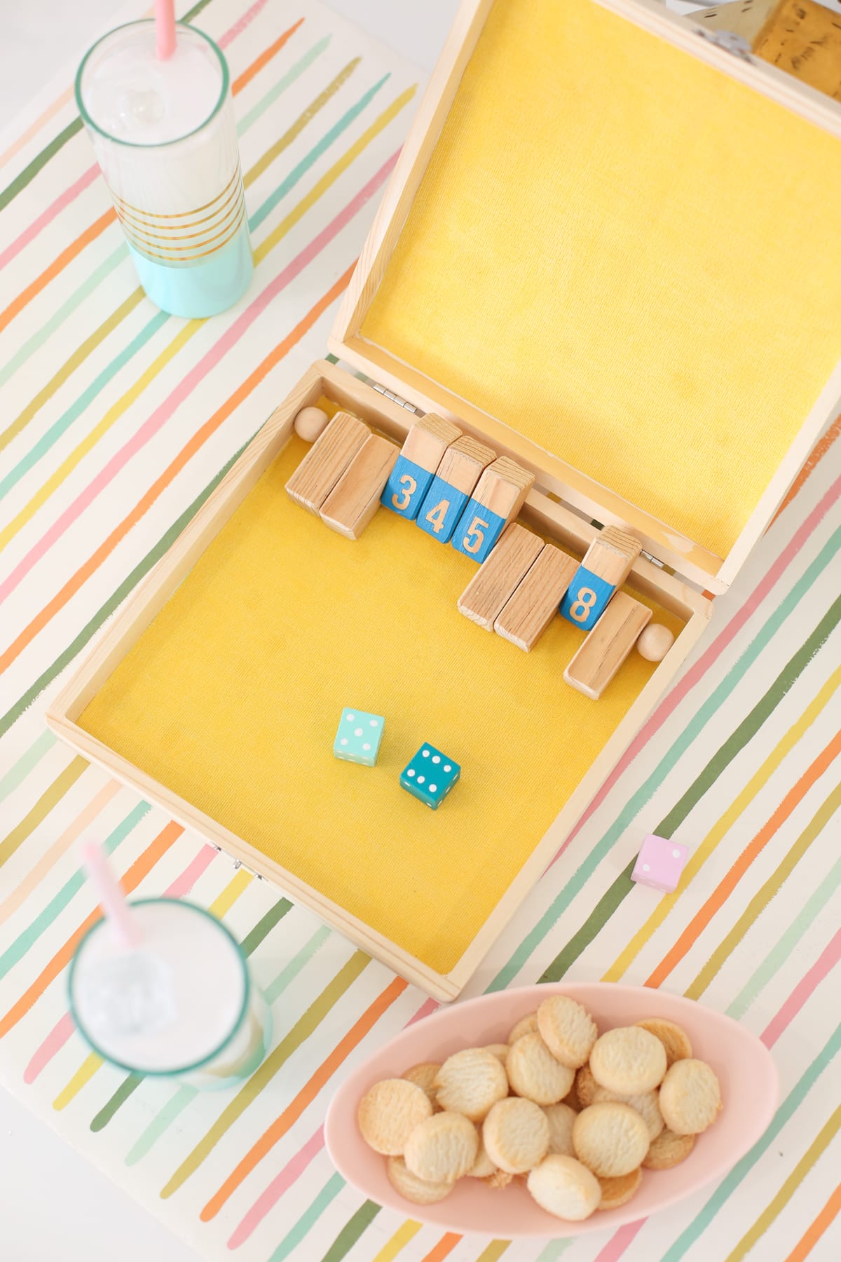 How to make a shut the box game