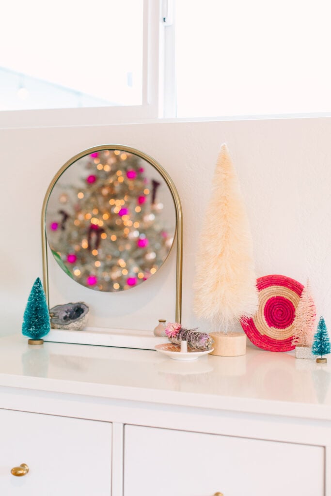 bedroom christmas decor