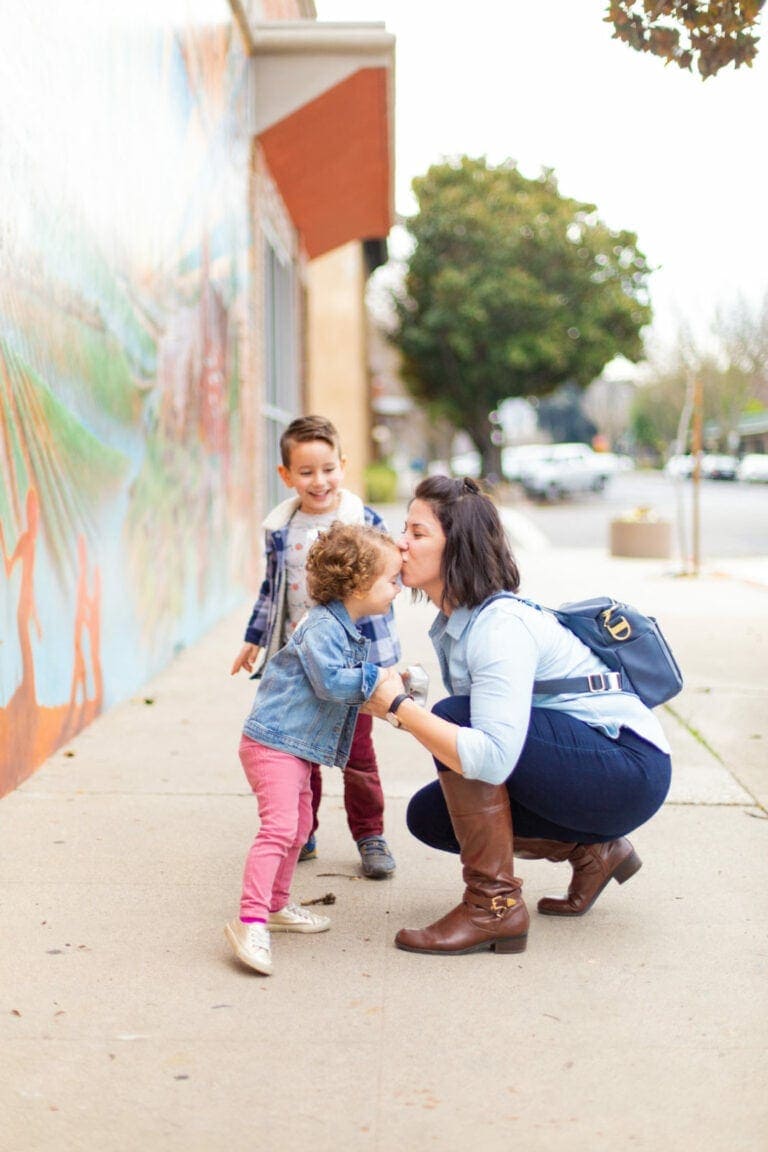 The Essential Things I Carry In My Bag When I'm Momming