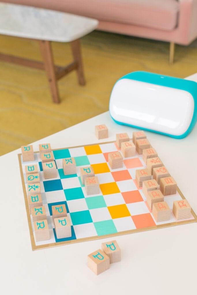 DIY chess board with cricut joy