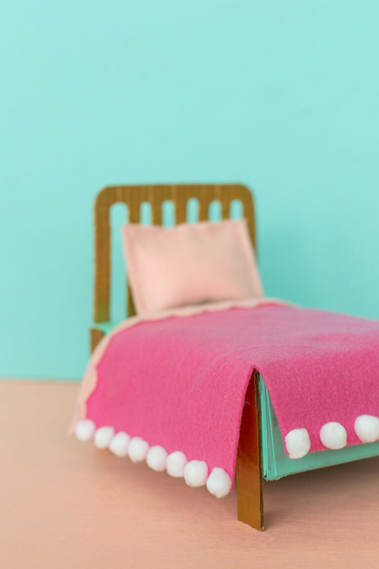 DIY Doll Bed Using Cardboard