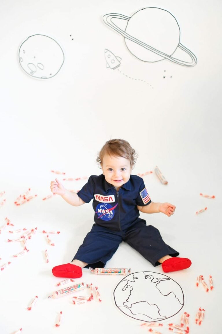 Baby astronaut costume for Halloween