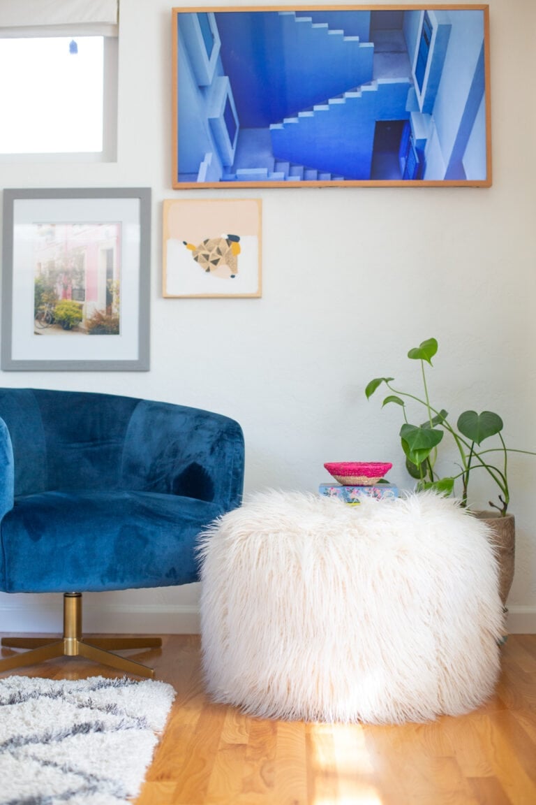 diy ottoman in a bedroom