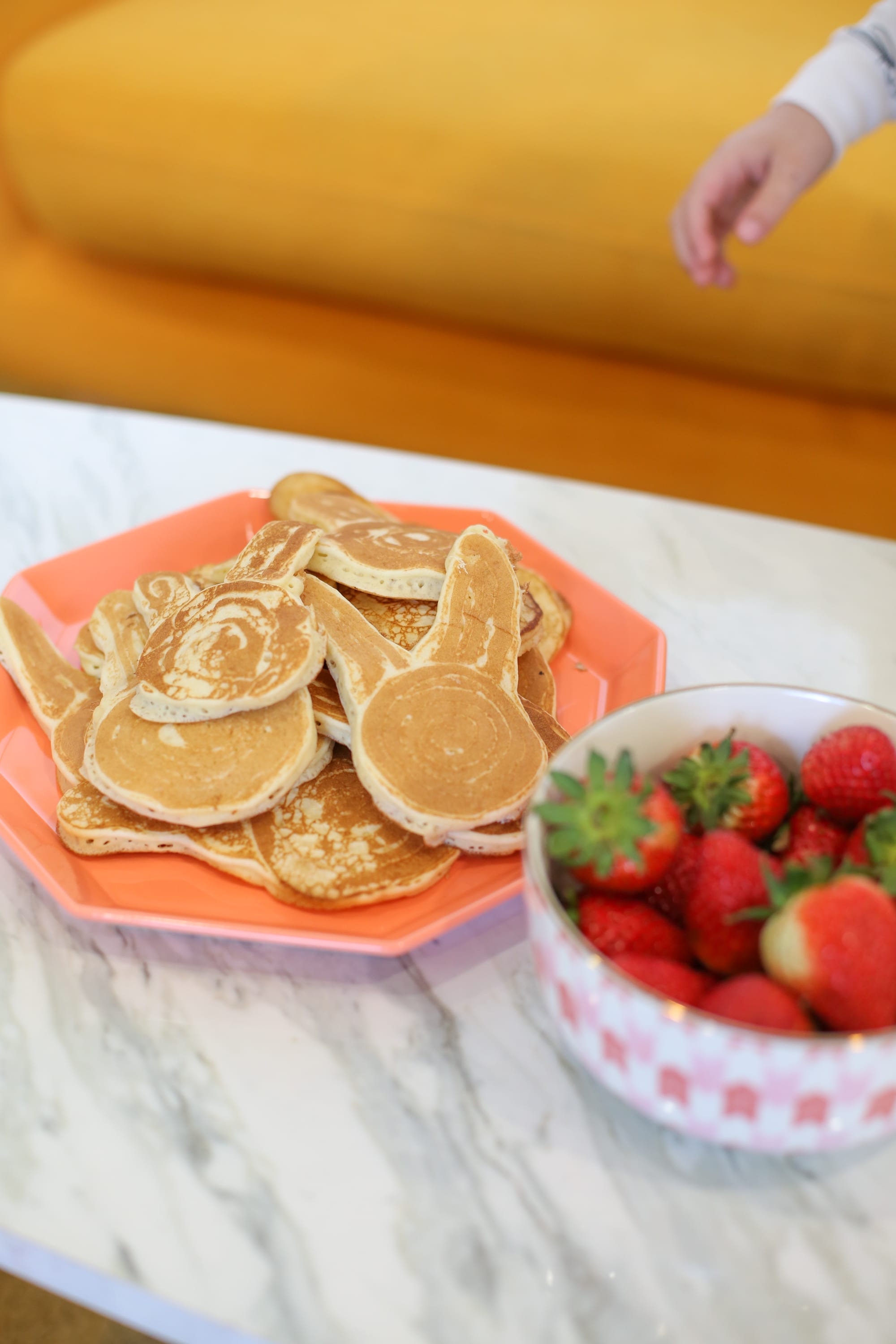How to make bunny pancakes for Easter