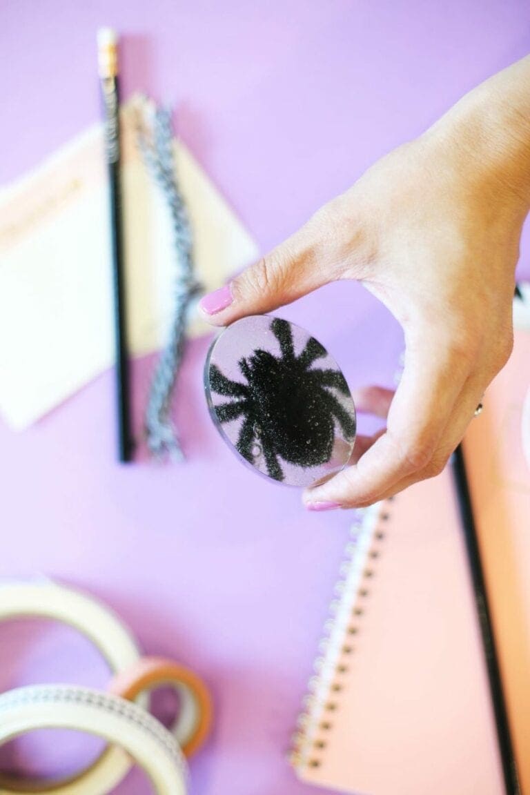 DIY Resin Tarantula Halloween Paperweight