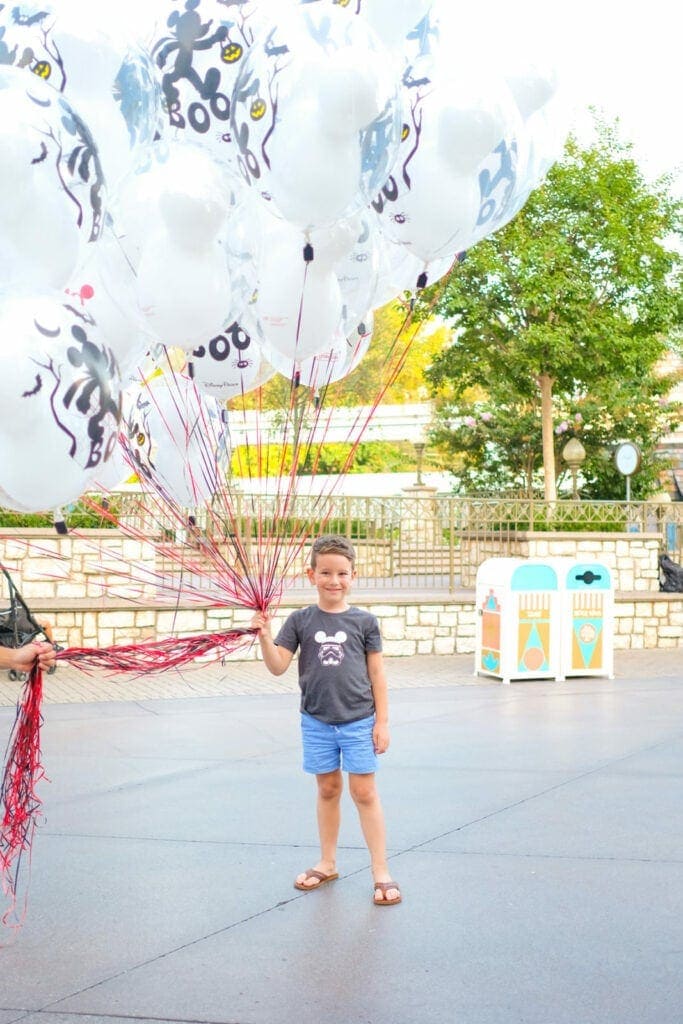 How to go to Disneyland on a budget