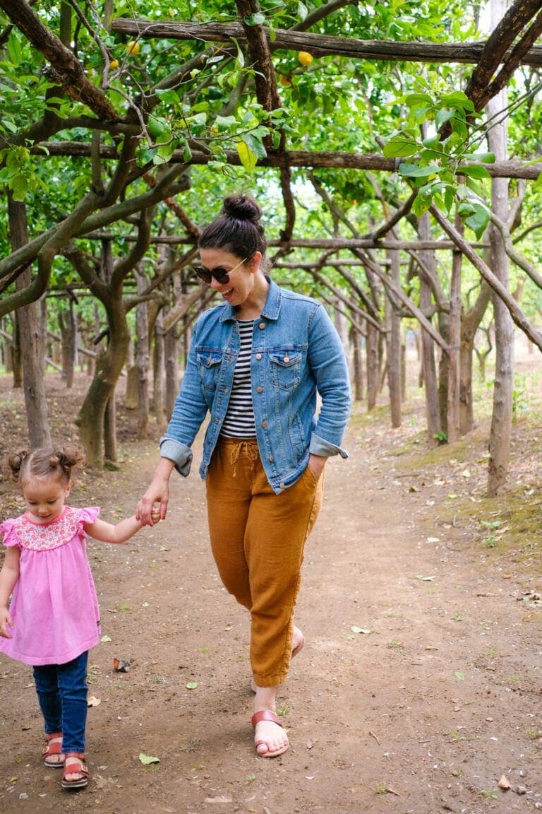 How to make a capsule wardrobe for moms