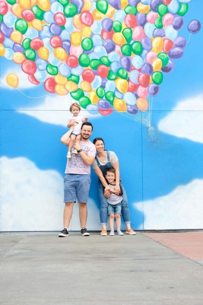 How to take awesome Disneyland family photos