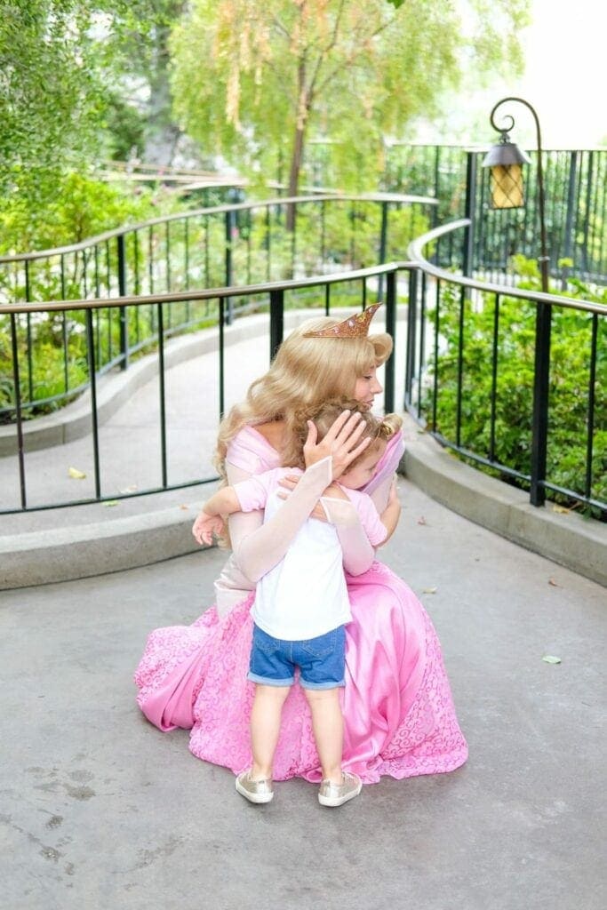How to take awesome Disneyland family photos