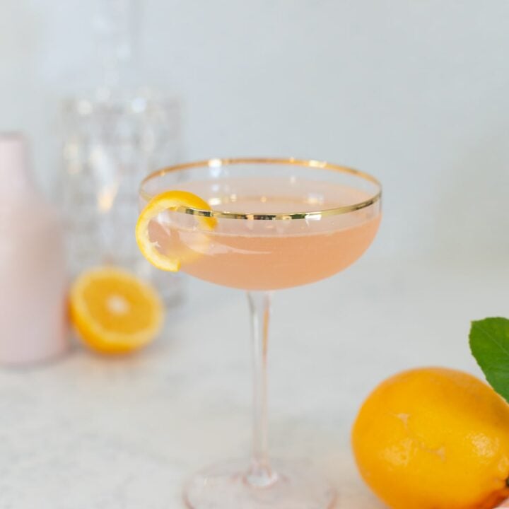 gin and prosecco cocktail