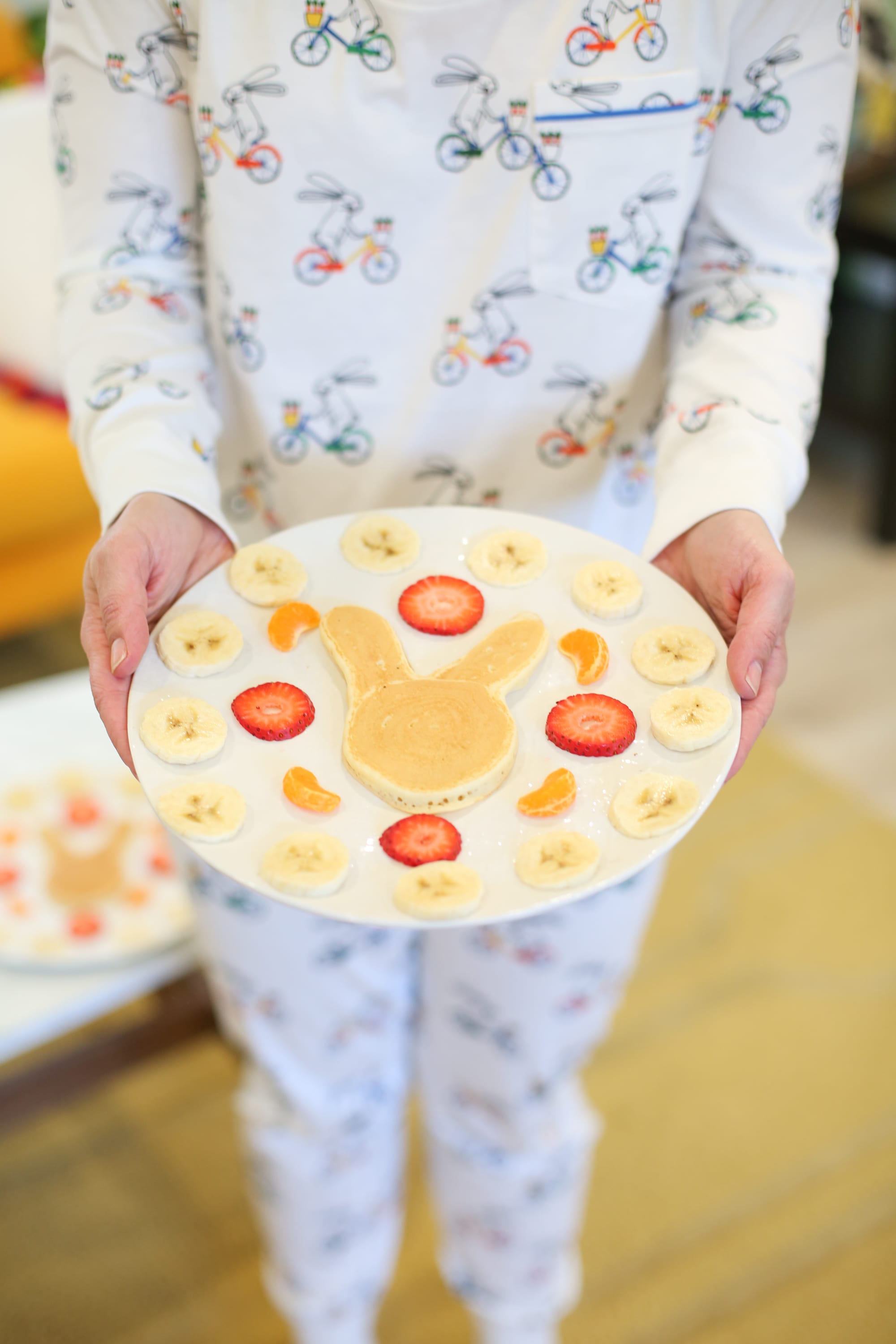 How to make bunny pancakes for Easter