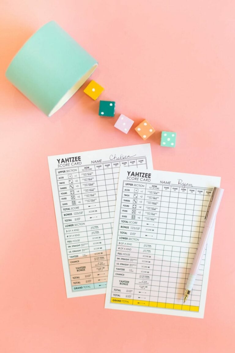 How to Make a DIY Yahtzee Game