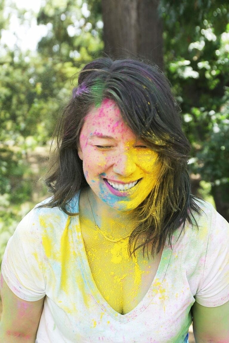 How to make color fight powder for a baby gender reveal