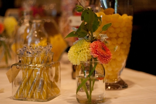 how to host a candy buffet