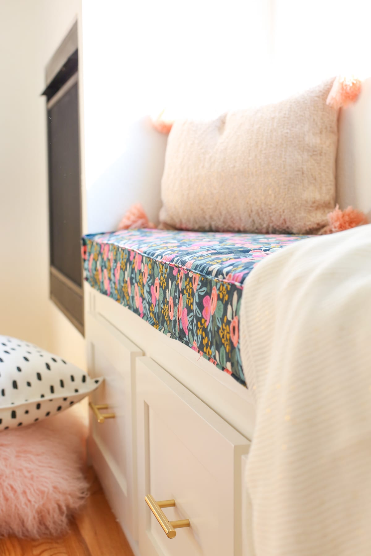 How to outfit a window seat